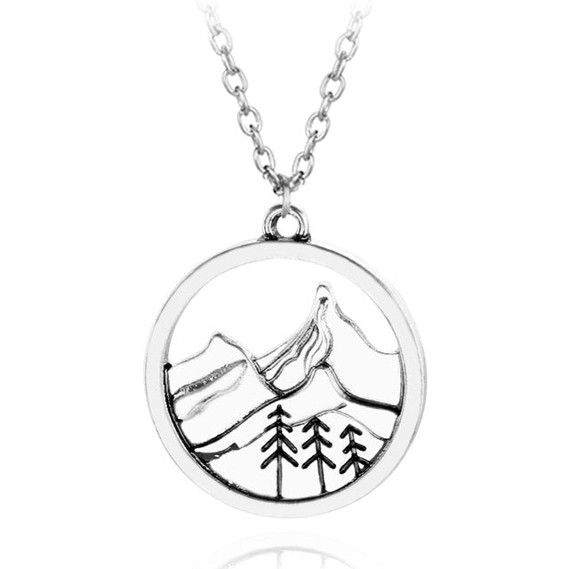 2017 New Lovely Round Pendant Pine Tree Charm Under the Mountain Necklace Camping Jewelry Outdoor Jewelry Gifts for Campers